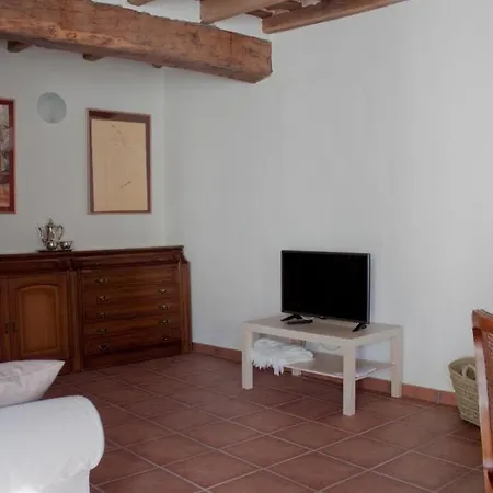 Ca La Remei I Benet * Els Hostalets d'en Bas